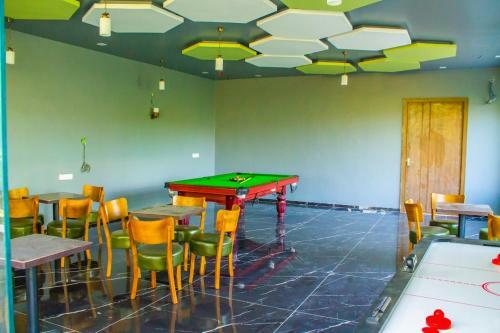 Hotel The Bhagwati Resort