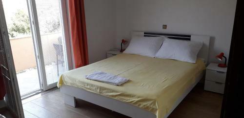 Apartments And Rooms Nediljko