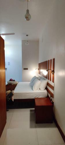 Hostal Equator Holiday Inn