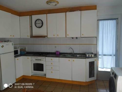 Apartamento Piso En Cangas Tercero Sin Ascensor