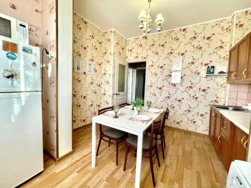 Comfortable Apartment On Zharokov Str