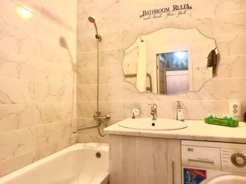 Comfortable Apartment On Zharokov Str