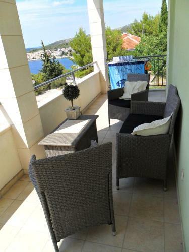 Apartments Maras