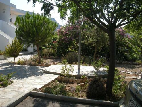Mandorla Apartments
