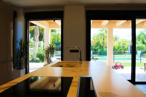 Exclusive Villa Beach In Alicante