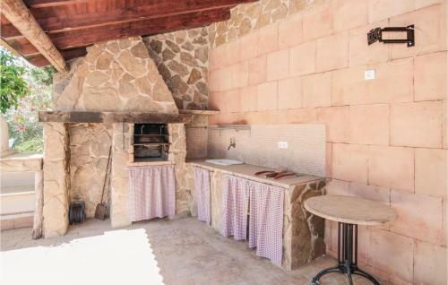Three-bedroom Holiday Home In Casariche