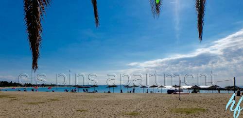 Els Pins Apartment - Sea View - Beachfront