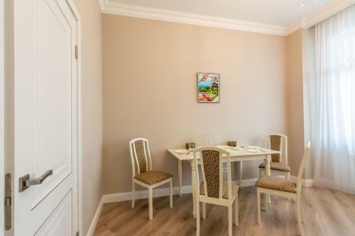 Apartment On Afd Plaza