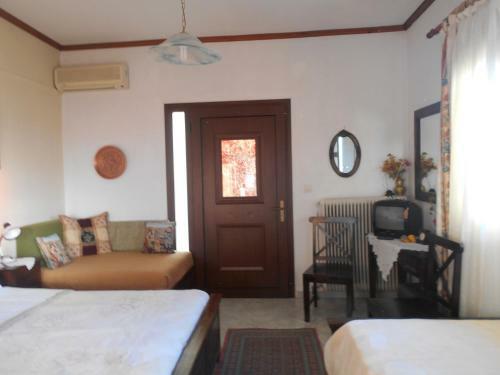 Apartamento Gerakofolia Rooms To Let
