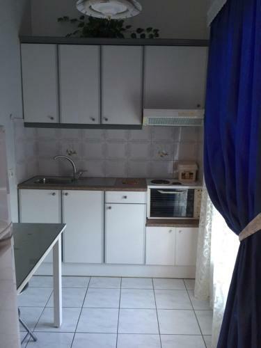 Makis Studios & Apartments