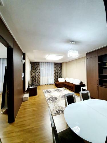 Highvill Apartments