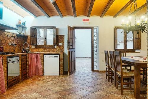 Casa Rural El Tranco Del Lobo