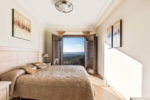 Dream Views Holiday Home