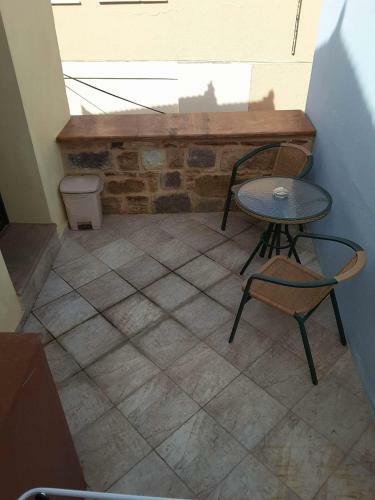 Frourio Apartments