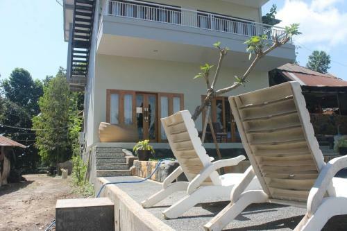 Mandhasativa Homestay