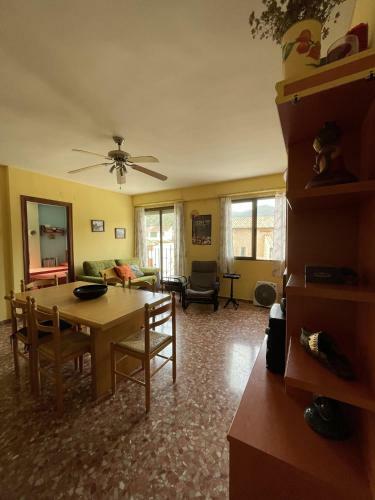 Apartamento Cirat Ref 050