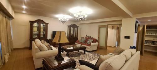 Apartment For Lease