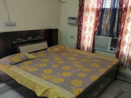 Spot On 73721 Hotel Sunitraj Palace