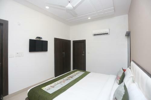 Oyo Flagship 9368 Hotel Pratap
