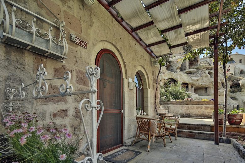 Oyku Evi Cave Hotel