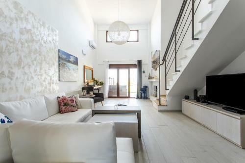 Nefeli Luxury Villas