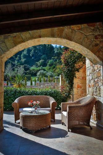 Nefeli Luxury Villas