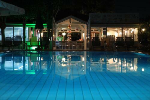 Apartamento Nikolas Villas Appartments