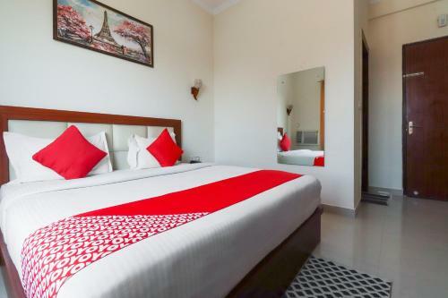 Hotel Oyo 72065 Taj Palace