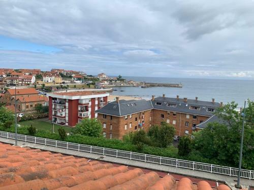 Apartamento D�plex En Comillas. Urb Balc�n Del Cant�brico