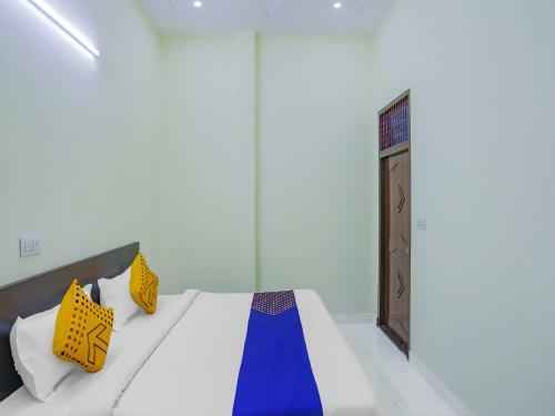 Spot On 79133 Hotel Ansh Palace