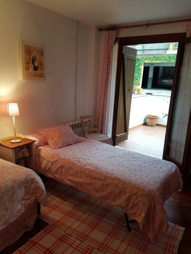 Casa Familiar En El Centro de Comillas