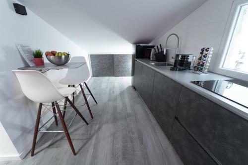 Apartamento Buhardilla Comillas Beach En Primera L�nea de Playa, Wifi