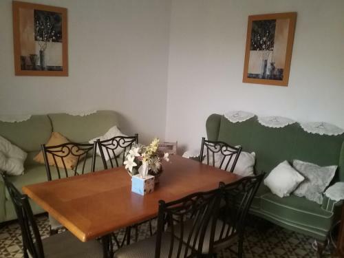 Hostal Casa Mesones. Rural Constantina-sevilla