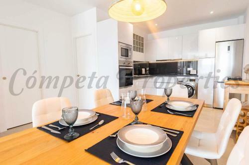 Modern Apartment In C�mpeta