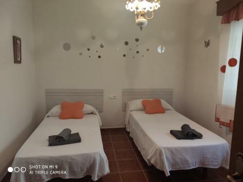 Vall�e de Mai. Villa 7 Kms Playa Con Jacuzzi, Piscina