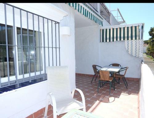 Apartamento La Barrosa ,urb Los Veleros