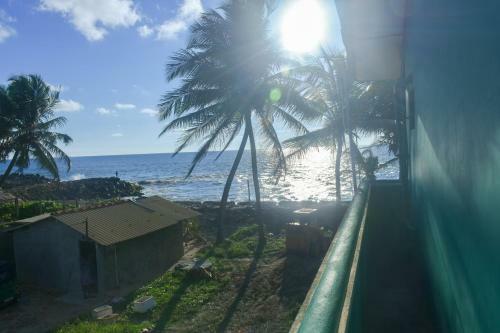 Moonshine Beach Apartment