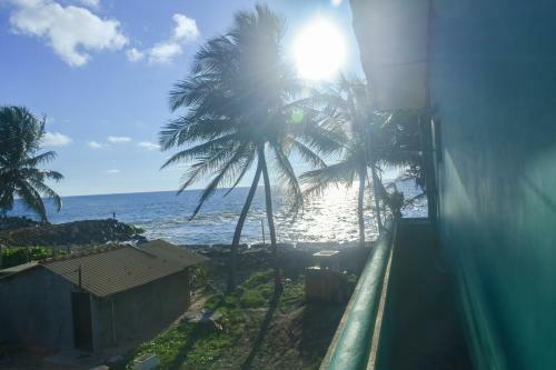 Moonshine Beach Apartment