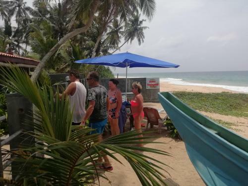 Hotel Rainbow Beach Resort