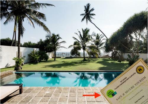 Green Parrot Beachvilla - Private Pool - 6 Pers