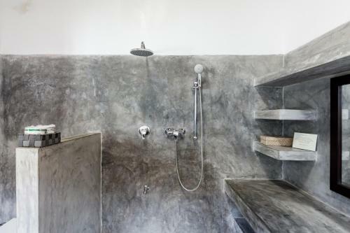 Green Parrot Beachvilla - Private Pool - 6 Pers