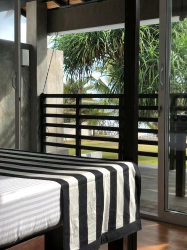 Green Parrot Beachvilla - Private Pool - 6 Pers