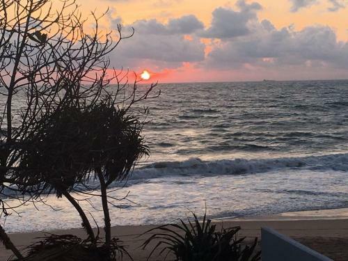 Hostal Garland Beach Villa