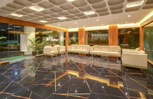 Pinnacle Grand Hotel And Banquets