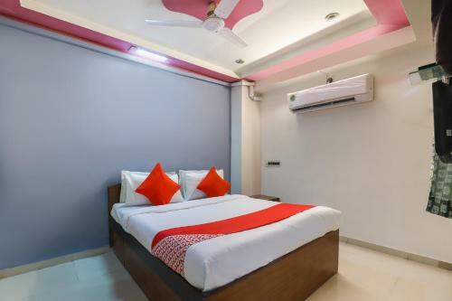 Oyo 70500 Hotel Magic Palace