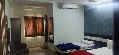 Hotel Mansarovar