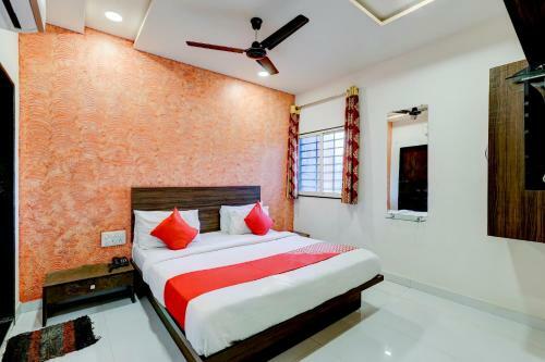 Oyo 71956 Hotel Peradiot