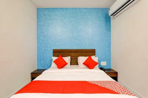Oyo 71956 Hotel Peradiot