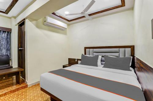 Collection O 83963 Hotel Silver Inn