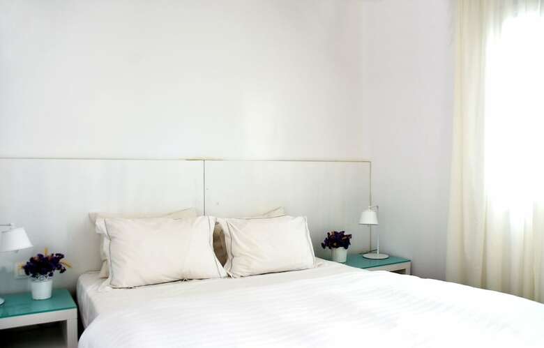 En Lefko Prive Suites Hotel